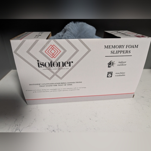 Isotoner Light Blue Women's Slippers Sz XL (9.5 - 10) - Picture 4 of 6